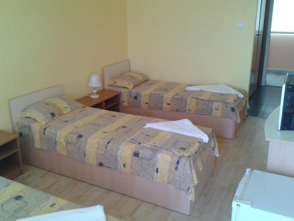 Hotel Zora Kranevo Oda fotoğraf