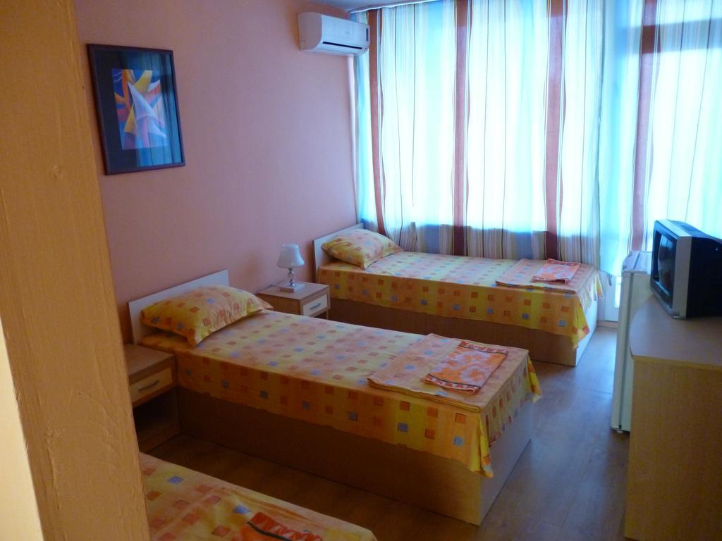 Hotel Zora Kranevo Oda fotoğraf